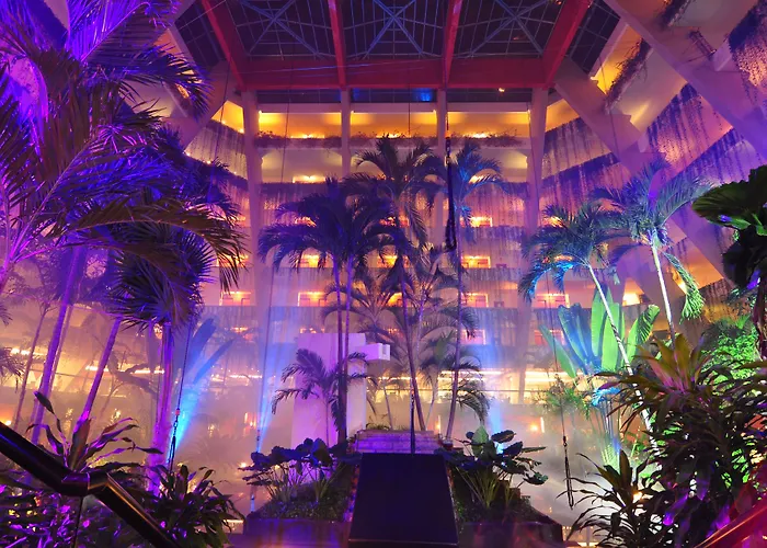 The Pyramid Cancun By Oasis